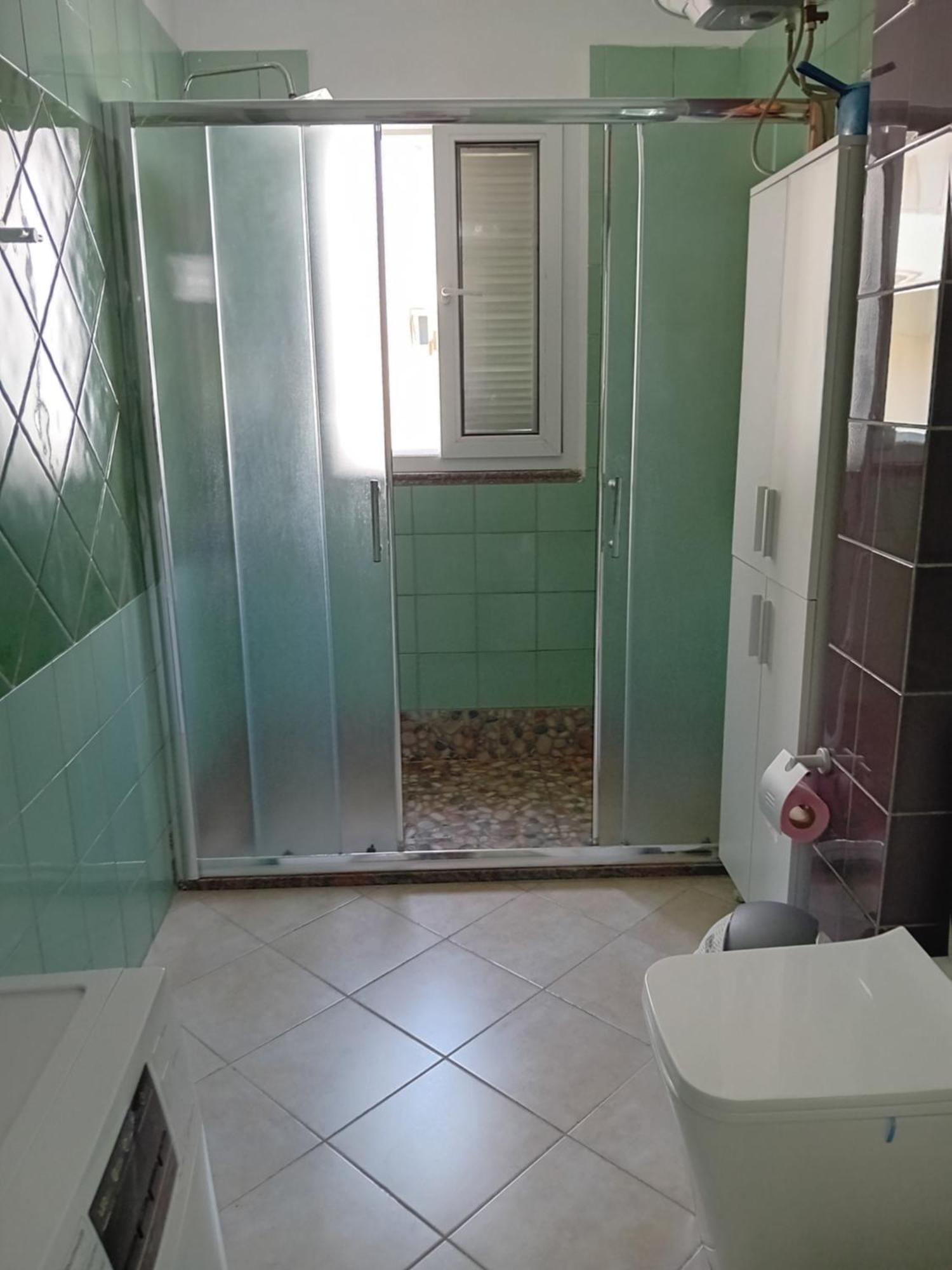 Luxury Appartament Lungomare Vlorë Buitenkant foto